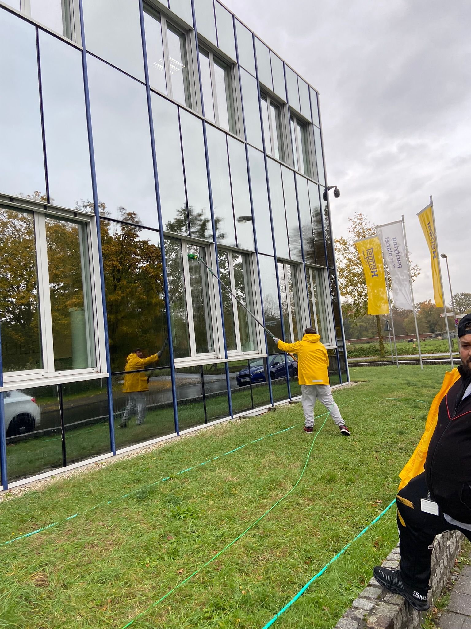 Streifenfreie Fensterreinigung durch Profis